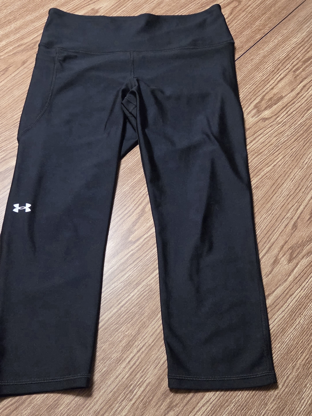 Under Armour Black Capri Leggings